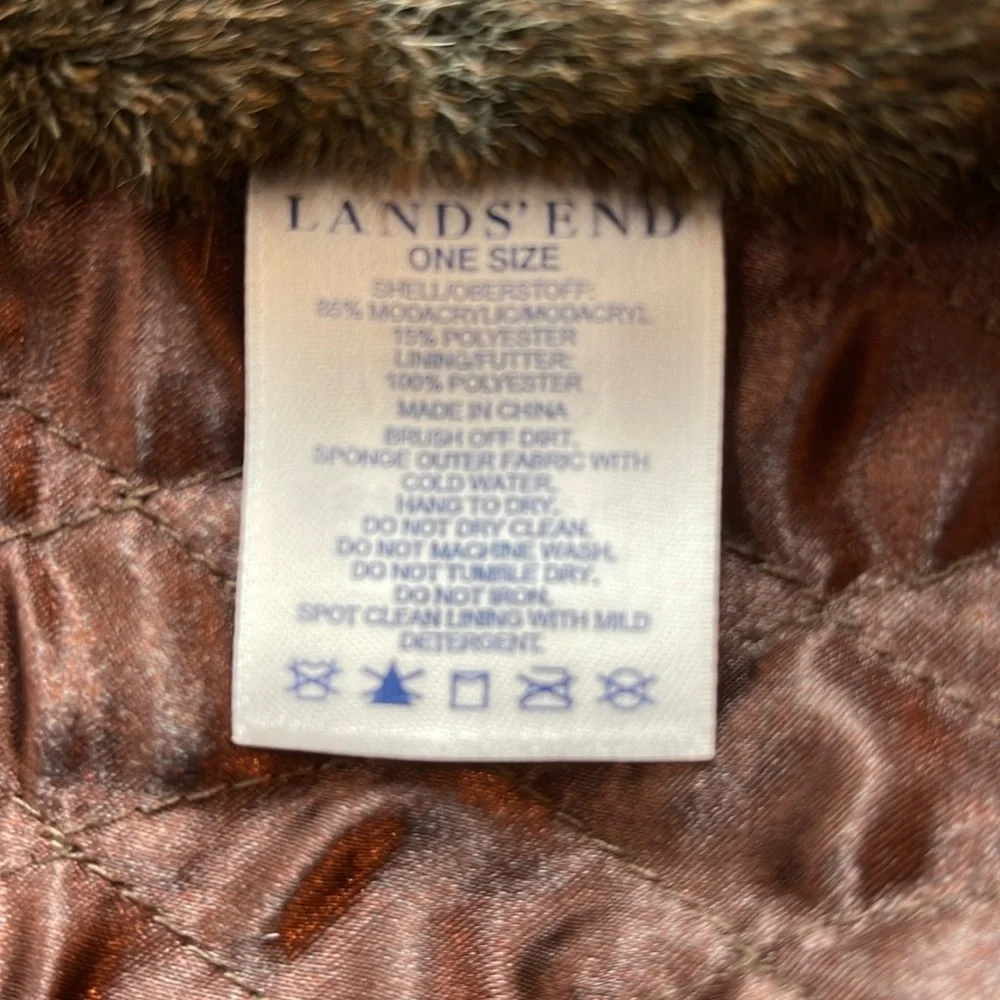 LANDS’ END FAUX FUR SCARF
